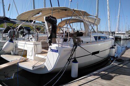 Charter Sailboat Dufour Yachts Dufour 412 GL Pula