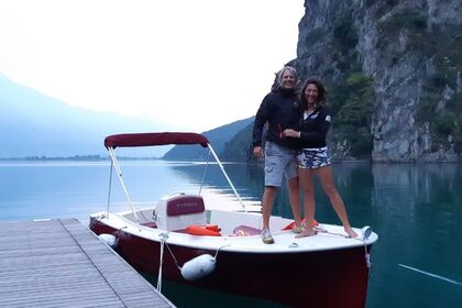 Miete Boot ohne Führerschein  BARCA ELETTRICA Microwatt 5.0 Colico