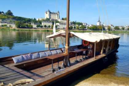 Charter Motorboat Jean Marc Benoît dit BIBI TOUE SABLIERE Saumur