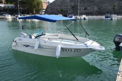 Rental Motorboat Tusek Cobra 499F Zadar