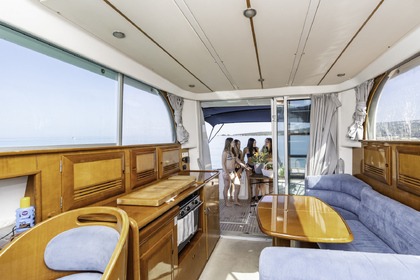 Verhuur Motorboot Beneteau Antares 36 Novalja