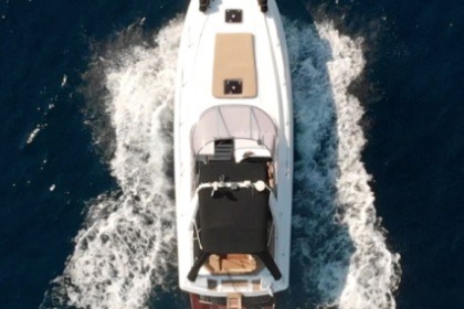 Charter Motorboat Sunseeker 38 Martinique Corfu