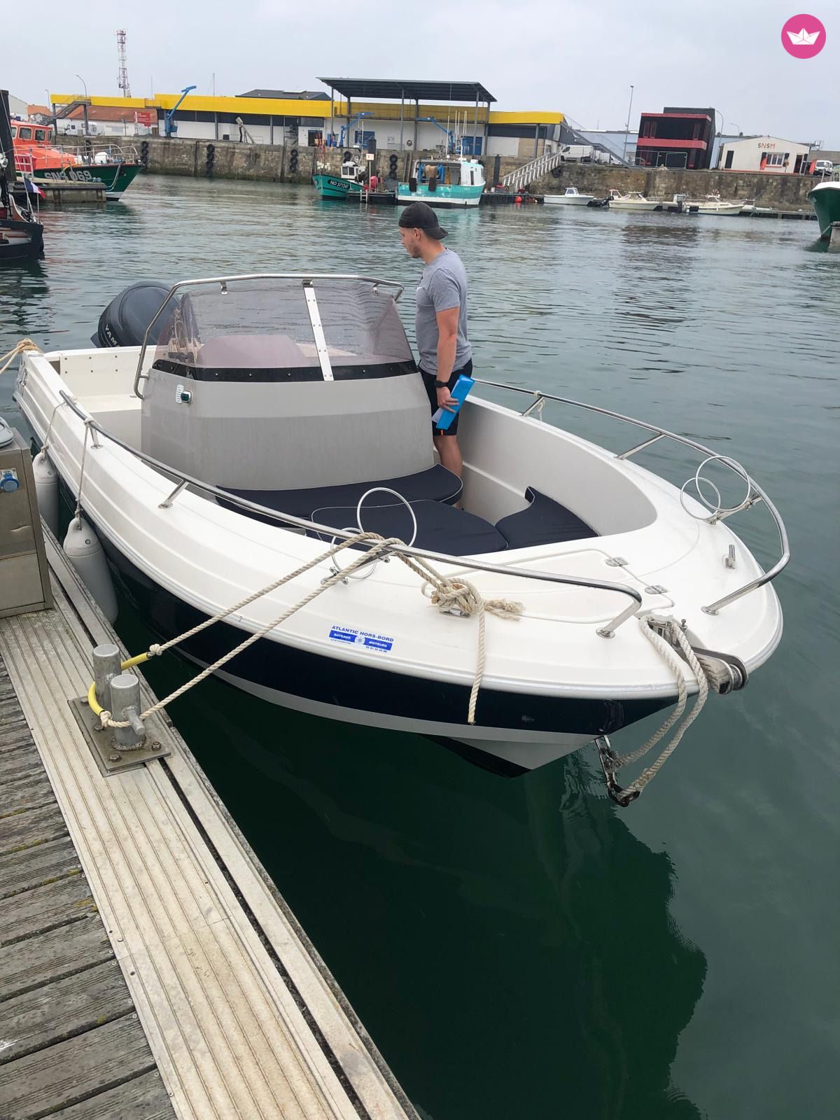 Czarteruj Pacific Craft Open 670