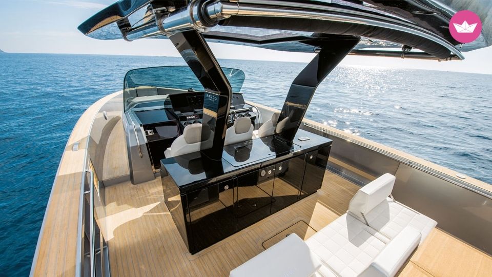 Bateau à moteur Pardo 43 880cv 2