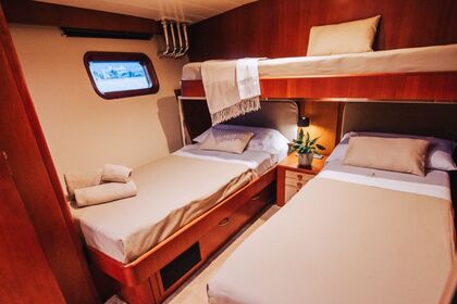 Sailing Yacht FREE AT LAST