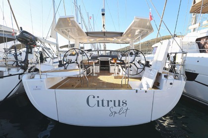Charter Sailboat Hanse Yachts Hanse 588 - 5 + 1 cab. Trogir