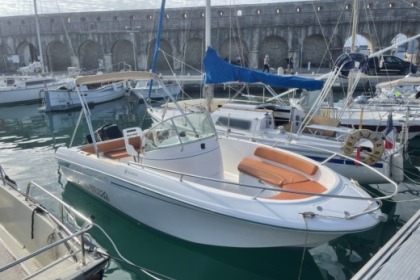 Miete Motorboot Jeanneau Cap Camarat 6.5 Cc Antibes