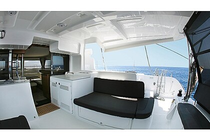 Hire Catamaran Lagoon Lagoon 46 Pireas