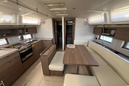 Location Voilier Bénéteau Oceanis 47 - 5 cab. Alimos