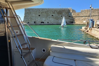 YACHT ZEN Fairline Squatron 50