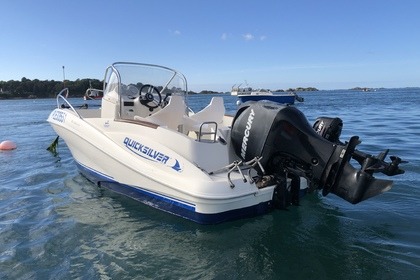 Charter Motorboat Quicksilver Commander 555 Ploubazlanec