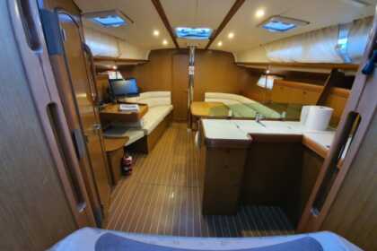 Verhuur Sun Odyssey 42i