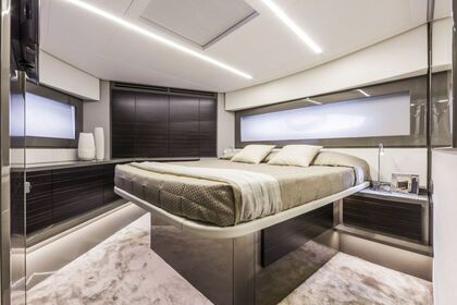 PERSHING 62 FULL LUXE