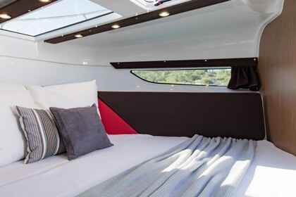 Private boat trip with drinks 2h