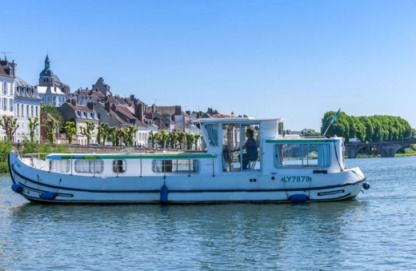 Charter Houseboat Pénichette 1107 Briare