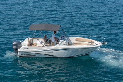 Miete Motorboot Jeanneau Cap Camarat 7.5 CC Split