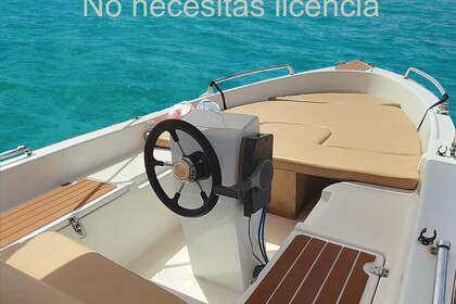 boat rental without license