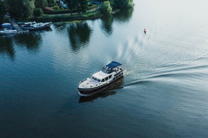 Noleggio Houseboat Motoryacht Gruno 38 Classic Terra dei laghi del Meclemburgo