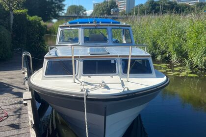 Saga 27 AC varen in Friesland
