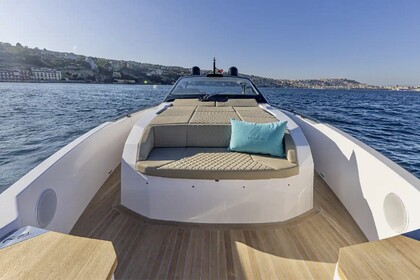 Le Mans 45ft Motor Yacht Rental in Eivissa, Illes Balears