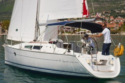 Rental Sailboat Jeanneau Sun Odyssey 32i Corfu