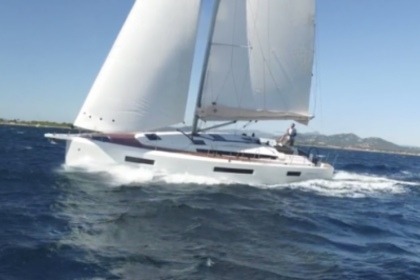Charter Sailboat Jeanneau Sun Odyssey 440 Naples