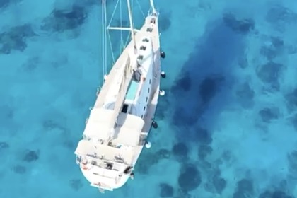 Charter Sailboat BENETEAU First 47.7 Malta
