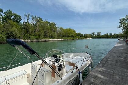 Location Bateau à moteur Saver 690 Open Venise