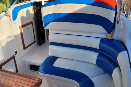 Wonderful houseboat for rent to discover Müritz i