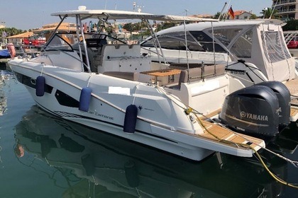 Rental Motorboat Jeanneau Cap Camarat 10.5 Wa Valras-Plage
