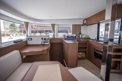 Hyra båt Katamaran Lagoon-Bénéteau Lagoon 42 - 4 + 2 cab. Trogir