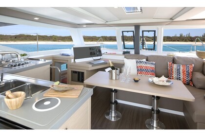 Charter Catamaran  Lucia 40 Grimaud