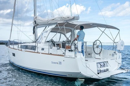 Rental Sailboat Beneteau Oceanis 38 Ayamonte