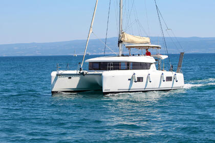 Hyra båt Katamaran Lagoon-Bénéteau Lagoon 42 - 4 + 2 cab. Split