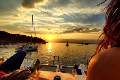 Aluguel Catamarã CANNES SUNSET EXPERIENCE 19h-23h Cannes