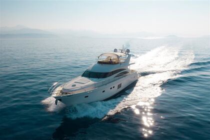 Hire Motor yacht Sunseeker 74 Manhattan Göcek