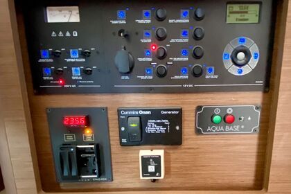 Sail with our Lagoon 42!