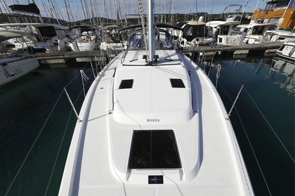 Hyra båt Segelbåt  Bavaria C42 Pirovac