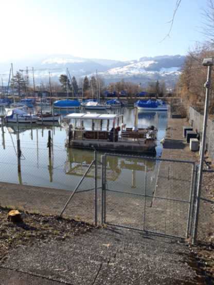 Location Bateau à moteur Eigenbau Ponton Lachen