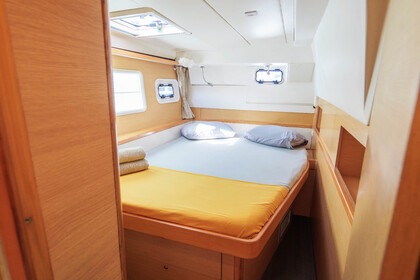 Location Catamaran Lagoon Lagoon 400 S2 Tahiti