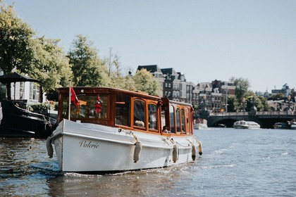 Rental Motorboat Salonboot Valerie Amsterdam