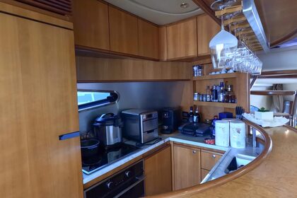 Azimut 68 Fly (2010)