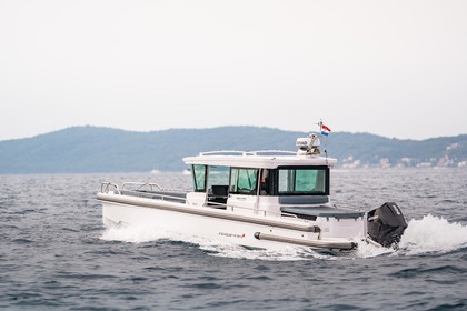 Aluguel Lancha Axopar 28 Cabin Zadar