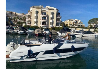 Noleggio Barca a motore Beneteau Flyer 8.8 Sundeck Mandelieu-la-Napoule
