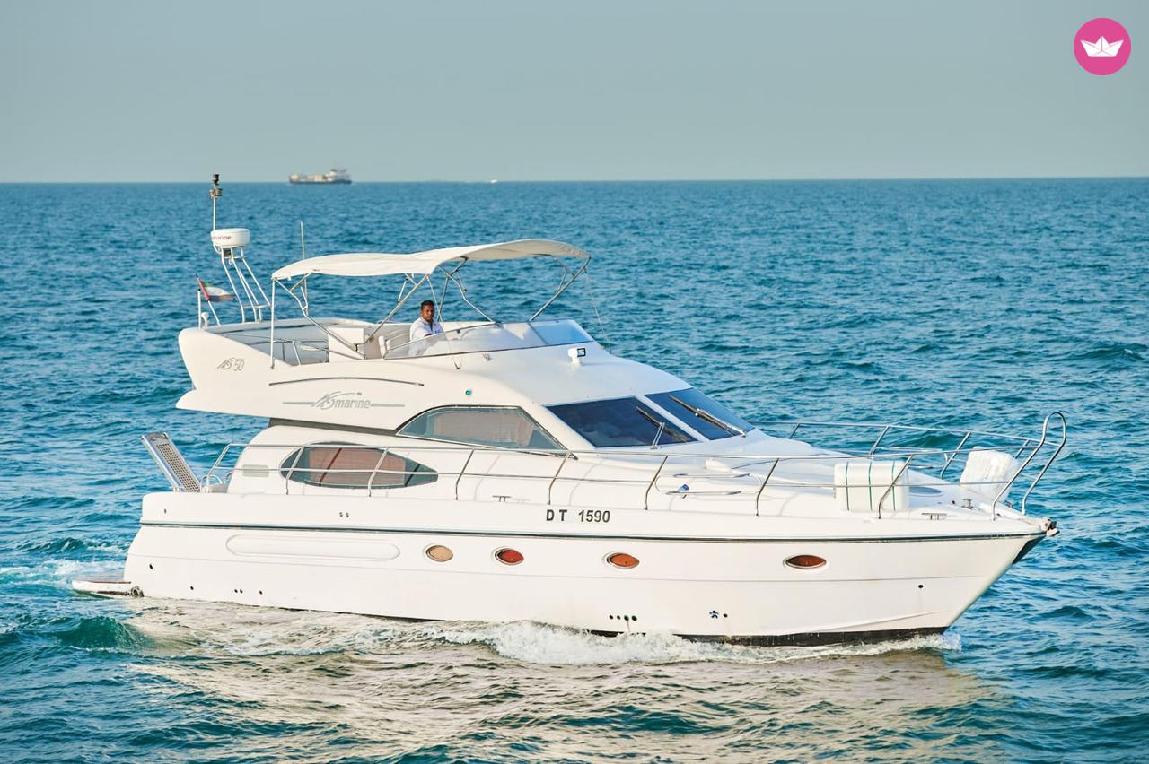 Bateau à moteur Shaali