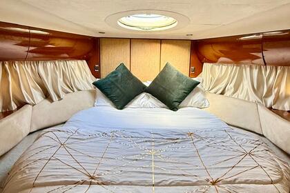BEST 48FT YACTH FOR RENT IN DUBAI