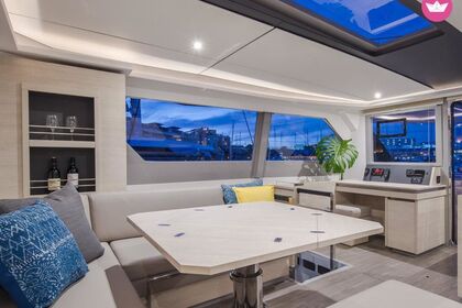 Charter Catamaran MOORINGS 5000-6 Raiatea