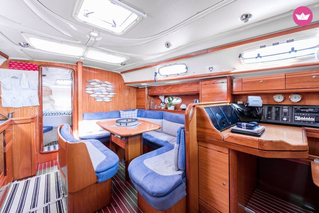 Charter Sailboat Bavaria Cruiser 39 Bari