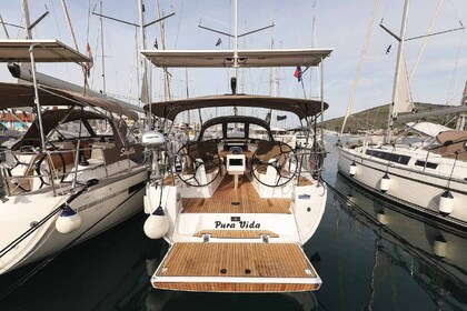 Noleggio Barca a vela Bavaria Yachtbau Bavaria Cruiser 37 Style Trogir