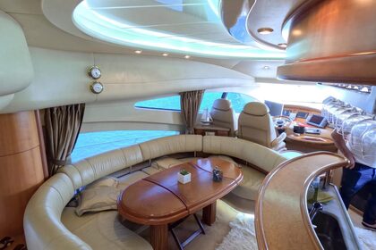 Azimut 68 Fly (2010)